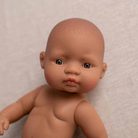 Muñeca Lola