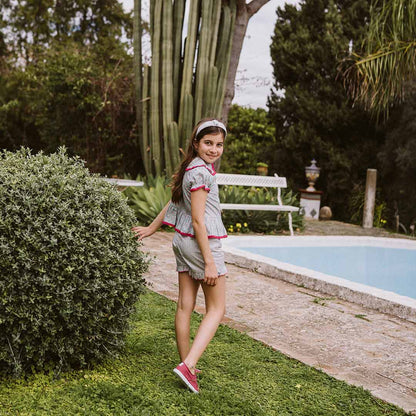 Bermudas con volante Riyo