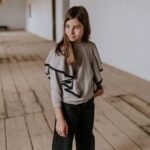 Sudadera jogging gris volante