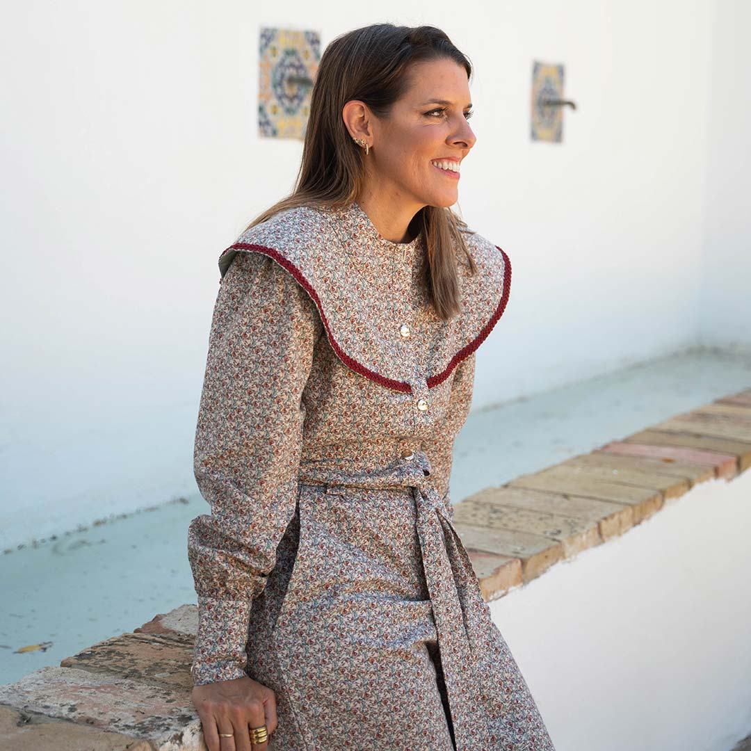 Floresfondocrudo7 Mono mujer Chacana - Imagen 1