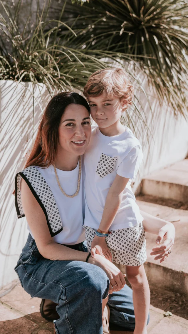 “Mamá, tú y yo iguales”
A través de ti veo lo que soy y lo que puedo llegar a ser. Gracias por sacar mi mejor versión 🫶🏻

#diadelamadre #mama #tequieromama #mamaajuego #cotoli